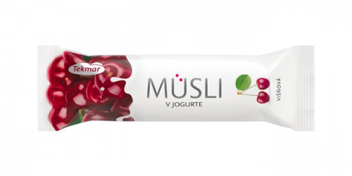 Müsli v jogurte višňa